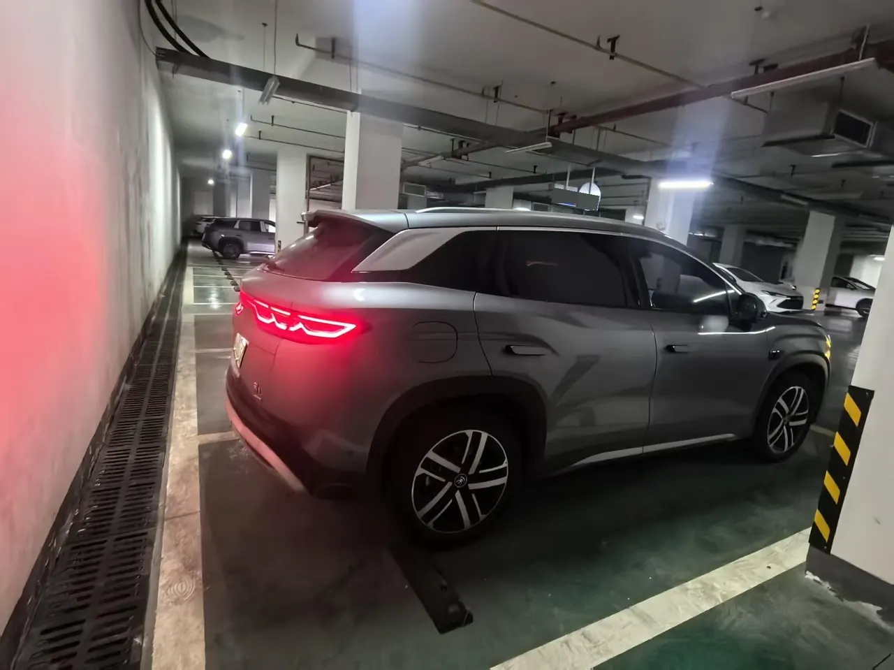 BYD 2025 Song L DM-i 1.5 Stepless Smart Driving Edition 112km Exceed Automatic Gear 4