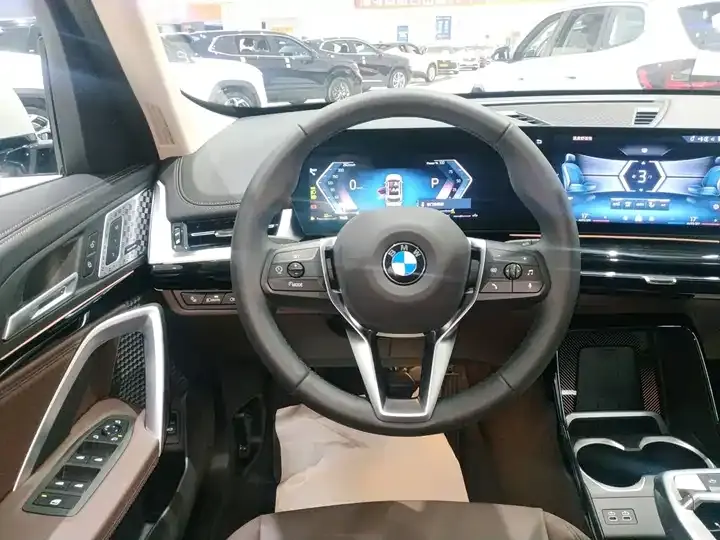 BMW X1 2024 sDrive25Li X Design Set 11