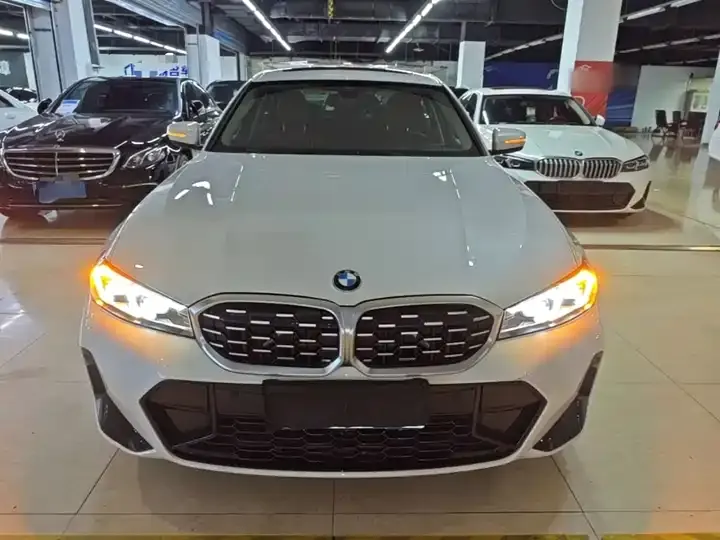 BMW 3 Series 2024 325Li M Sports Suit 3
