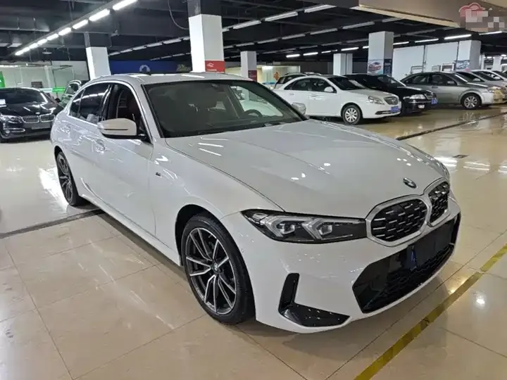 BMW 3 Series 2024 325Li M Sports Suit 4
