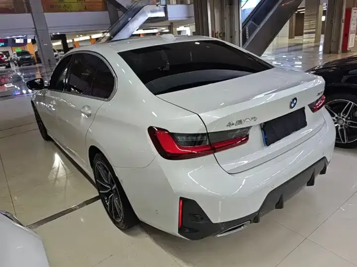 BMW 3 Series 2024 325Li M Sports Suit 5