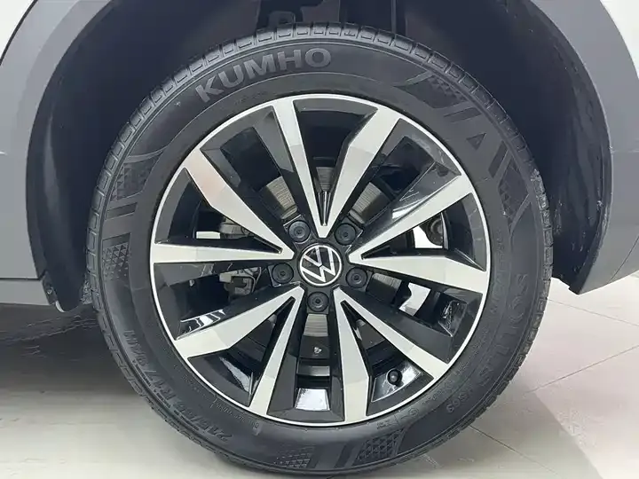 T-ROC Tange 2025 280TSI DSG Two-Drive Time Edition 5