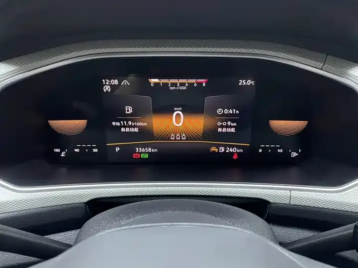 T-ROC Tange 2025 280TSI DSG Two-Drive Time Edition 7