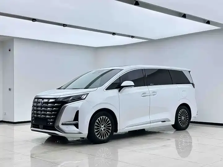 Открыть галерею: Denza D9 2022 DM-i 970 four-wheel drive flagship