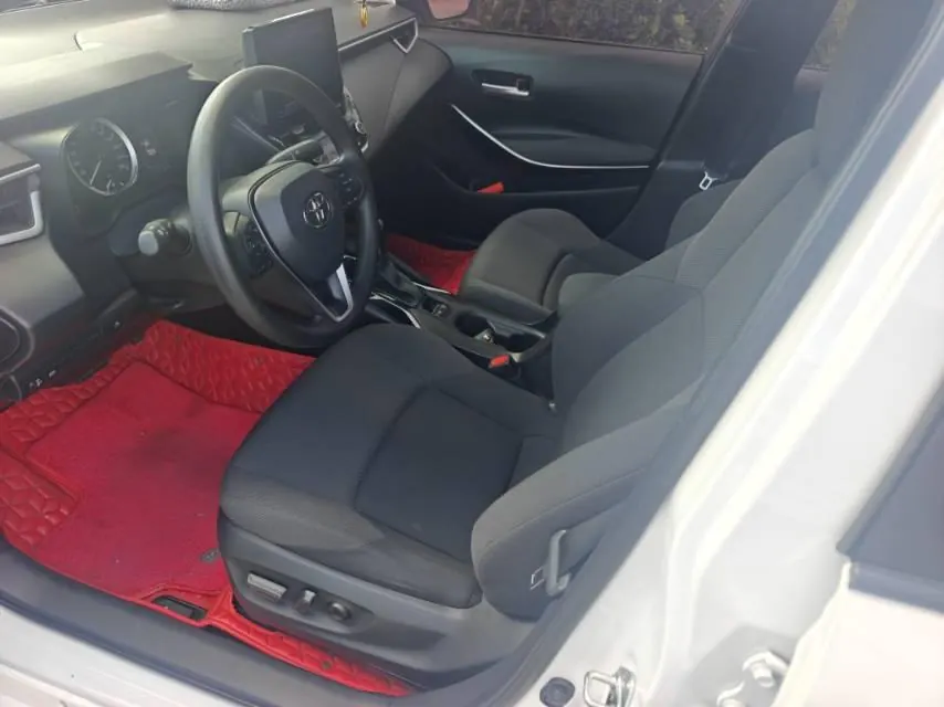 Toyota 2022 Lei Ling Shuangqing 1.8H Stepless Enterprising Automatic Gear 4