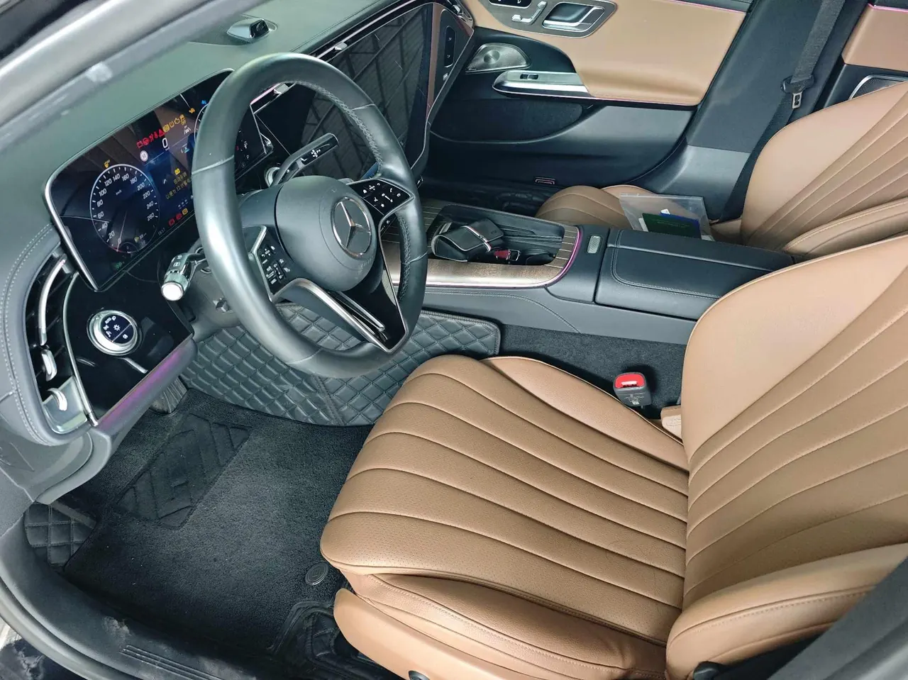 Mercedes Benz E Class 2024 E 300 L 48V 2.0T Luxury Automatic Gear 3