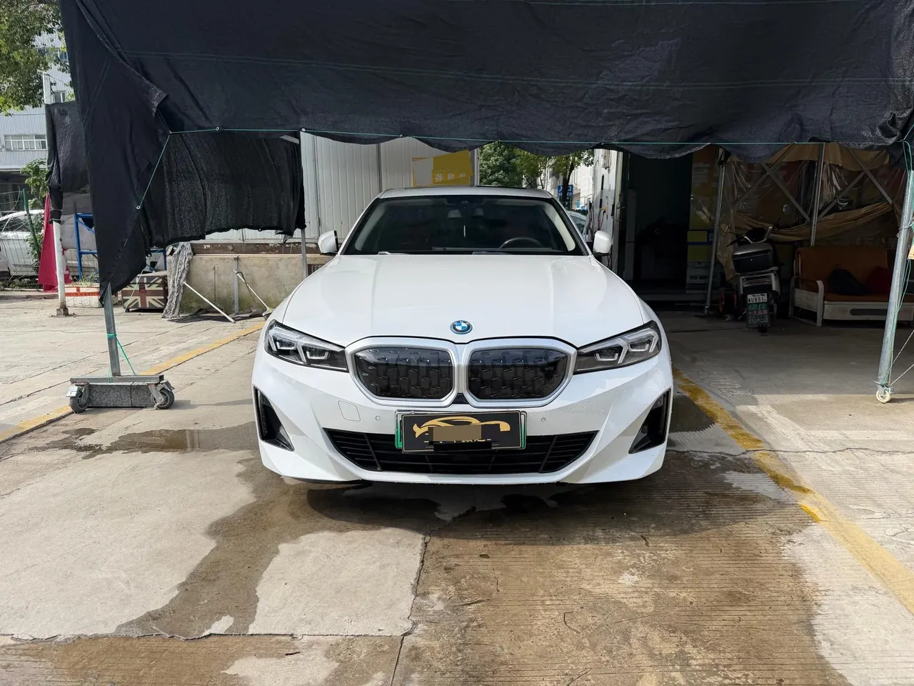 BMW 2024 i3 eDrive 35 L automatic gear 2