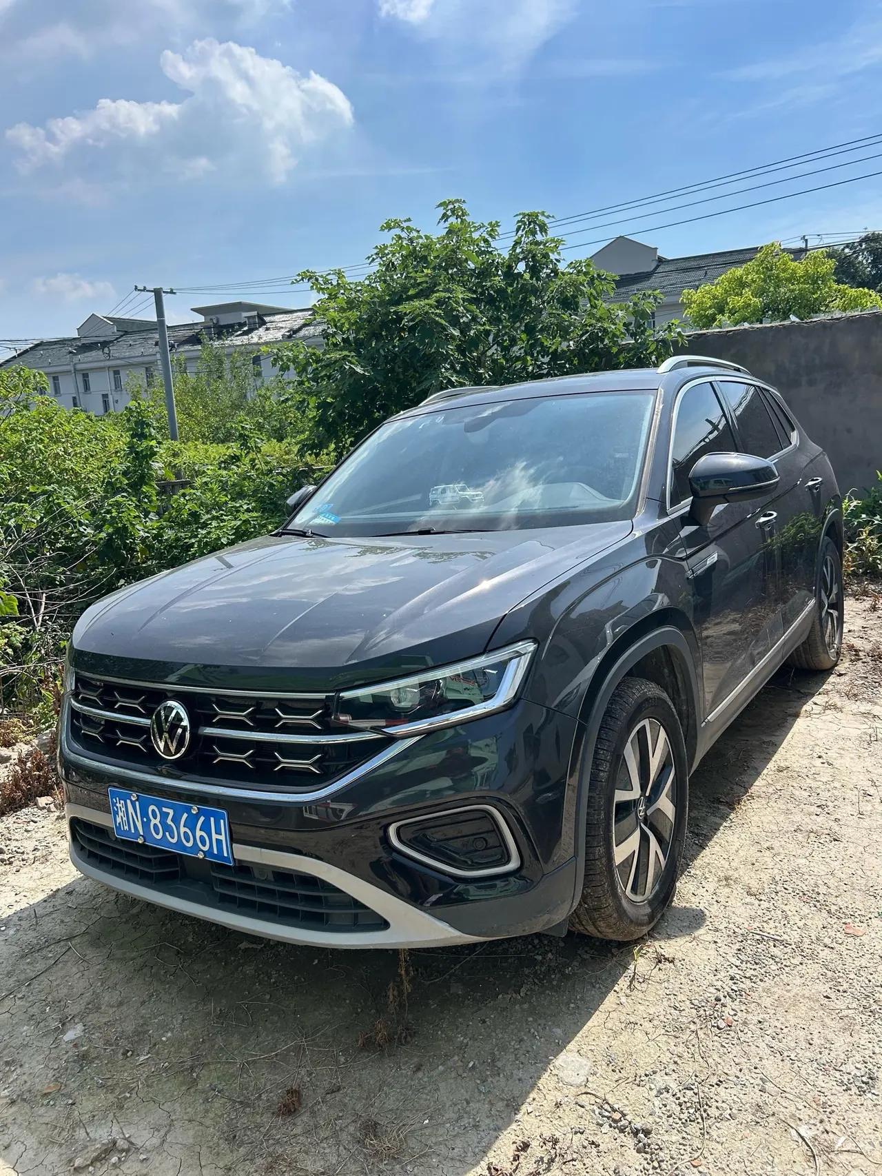 Volkswagen 2023 Tanyue 1.5TSI 300TSI Two-Drive Luxury Plus Advanced Edition Automatic Gear - View 1