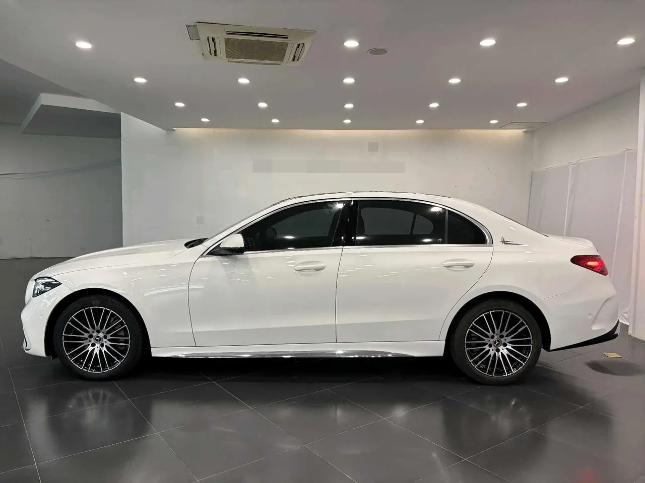 Mercedes Benz Class C 2025 C 260 L 48V 1.5T Sports Edition Automatic Gear 10