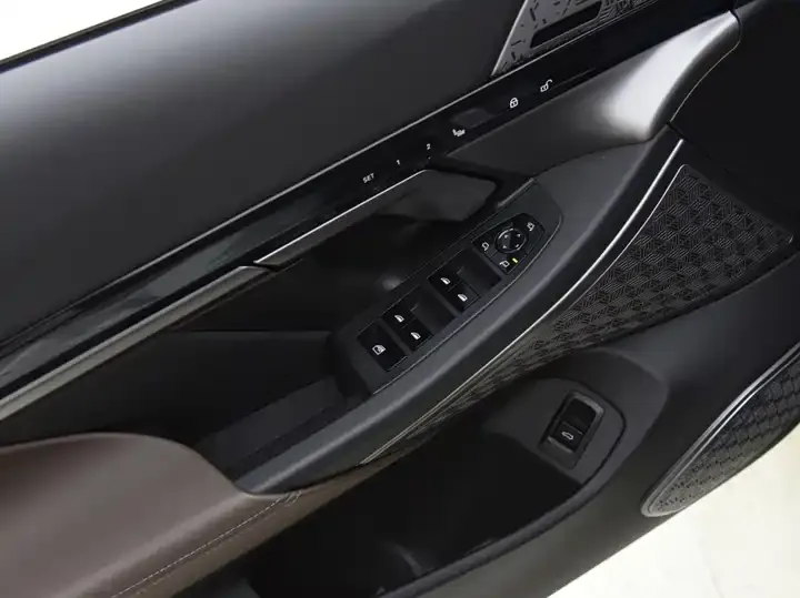 BMW i5 2024 eDrive 35L M Sport Set 11