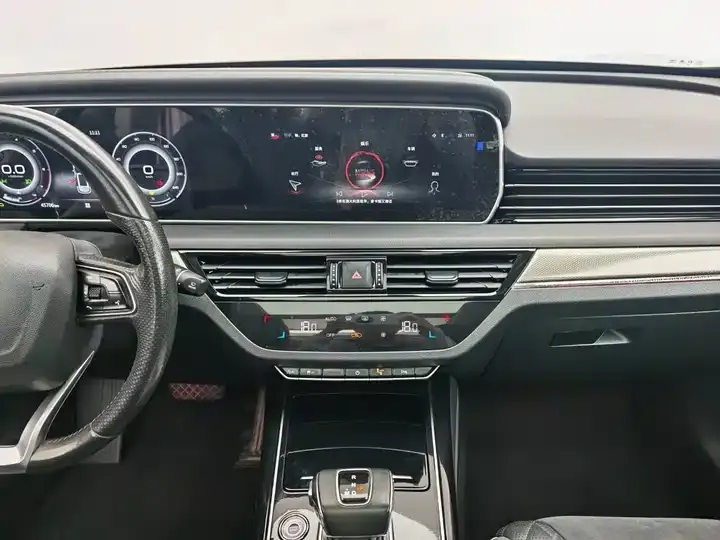 HongQi HS5 2022 to 2.0T Zhilian Flag to Enjoy Four-wheel Drive Edition 12