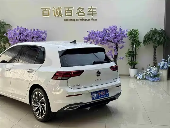 Golf 2023 280TSI DSG Pro 9