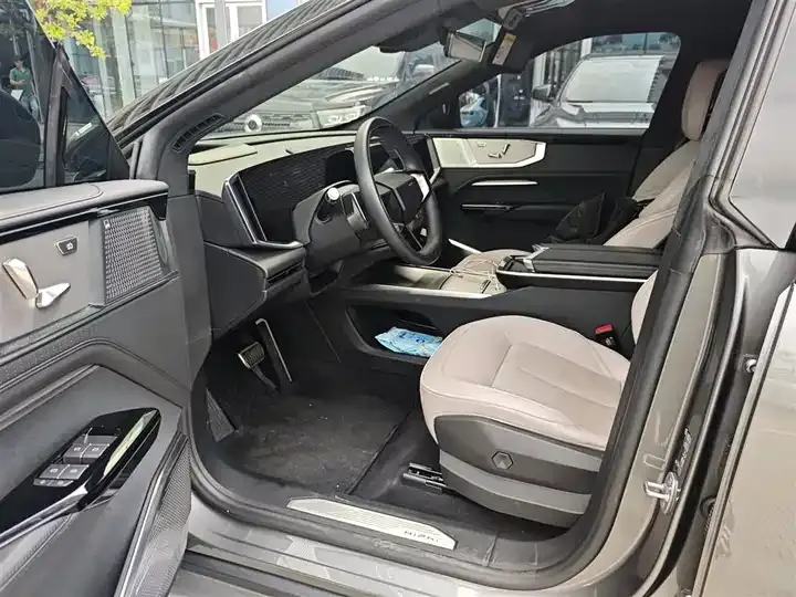 HiPhi HiPhi Y 2023 560km Elite Edition 4