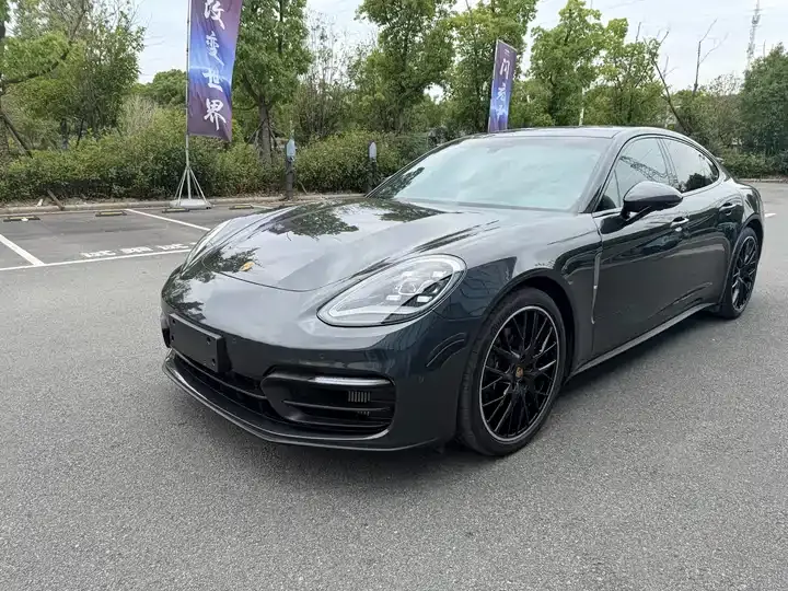 Open image lightbox: Panamera 2023 Panamera 4 Administrative Lender Platinum Edition 2.9T