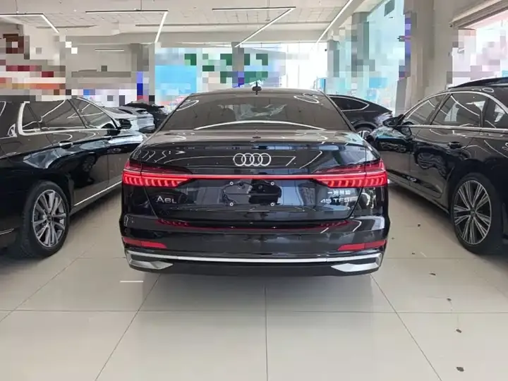 Audi A6L 2023 model changed to 45 TFSI dynamic model 6