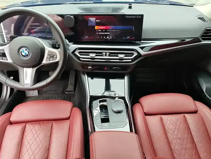 BMW i3 2024 eDrive 35 L 7
