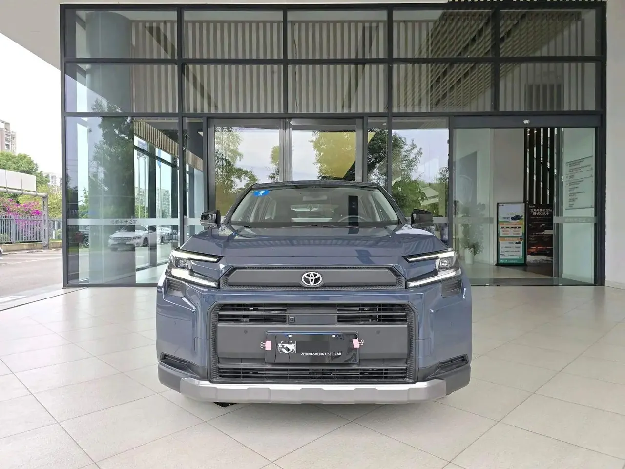 Toyota 2026 RAV4 Rongfang Double Engine 2.0 Stepless Two-Drive Deluxe Automatic Gear 3
