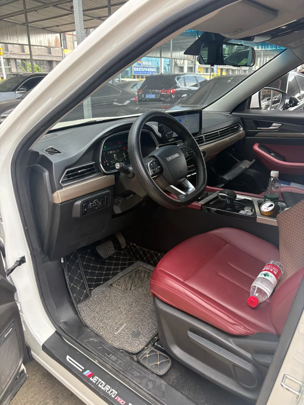 Jetour 2023 X70 1.5T Exceed PRO Edition 5-seat Automatic Gear 6