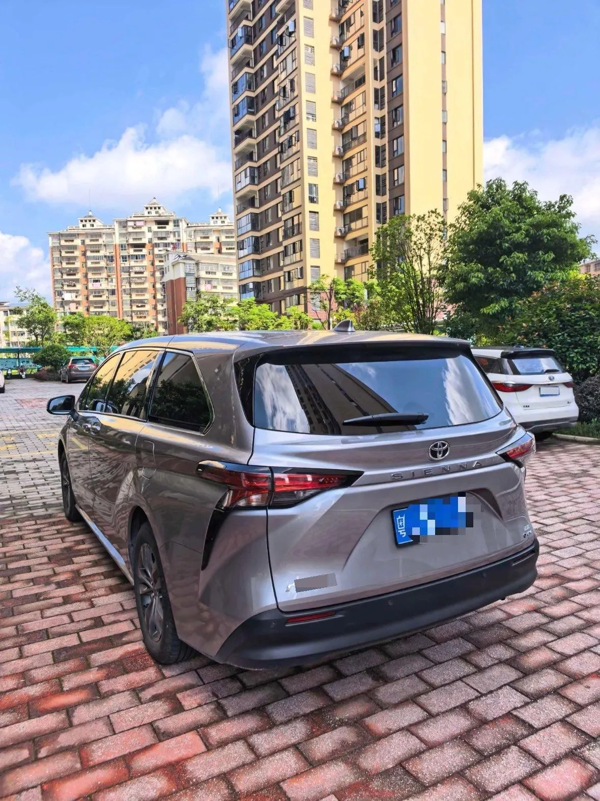 Toyota 2026 Sana 2.5 Stepless Two-Drive Comfort Edition Automatic Transmission 3