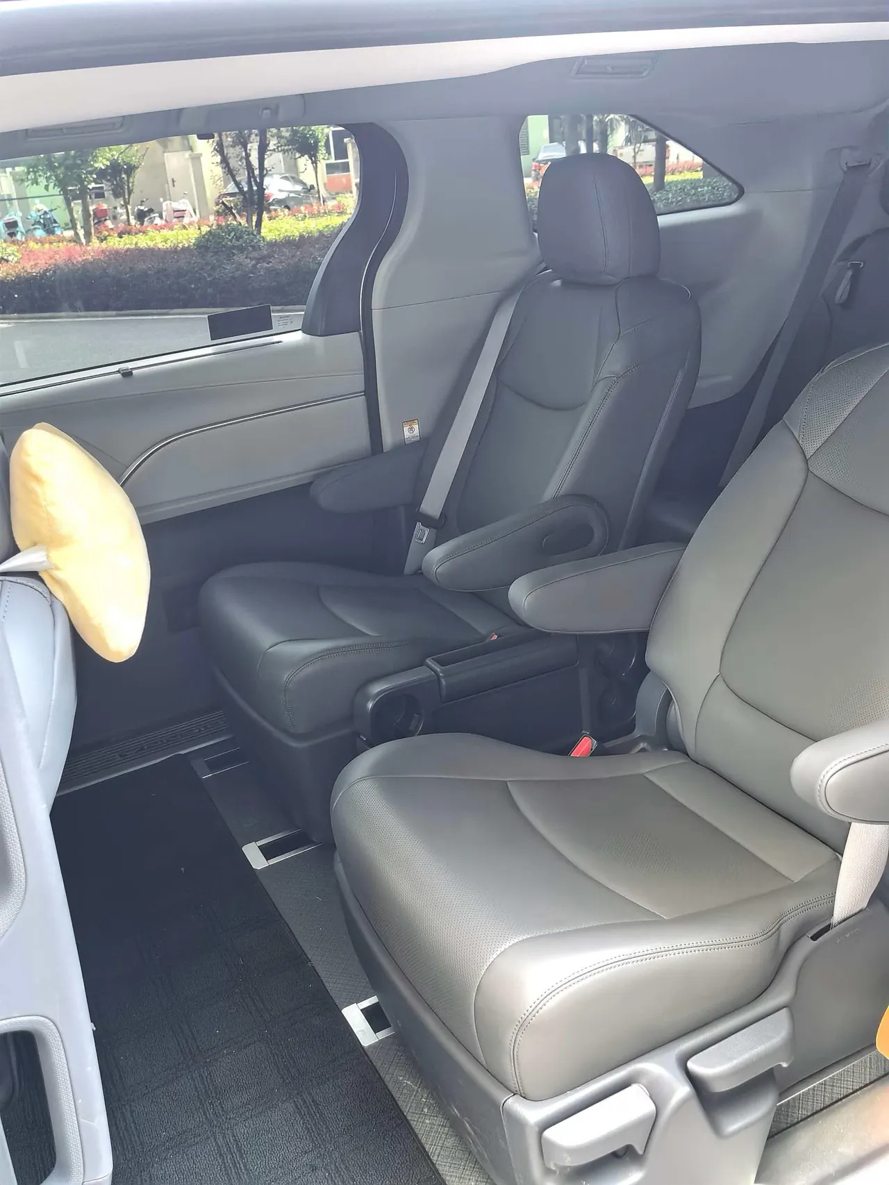 Toyota 2026 Sana 2.5 Stepless Two-Drive Comfort Edition Automatic Transmission 8