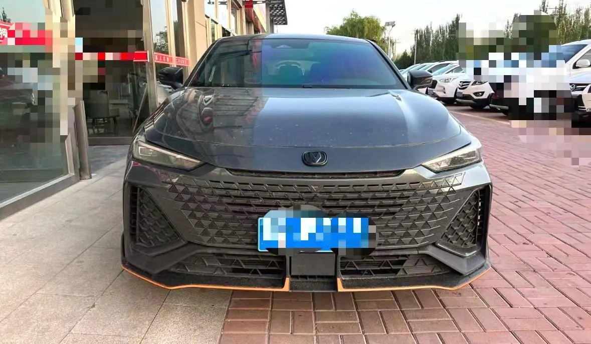 ChangAn 2022 UNI-V 2.0T Leading Speed Edition Automatic Gear 3