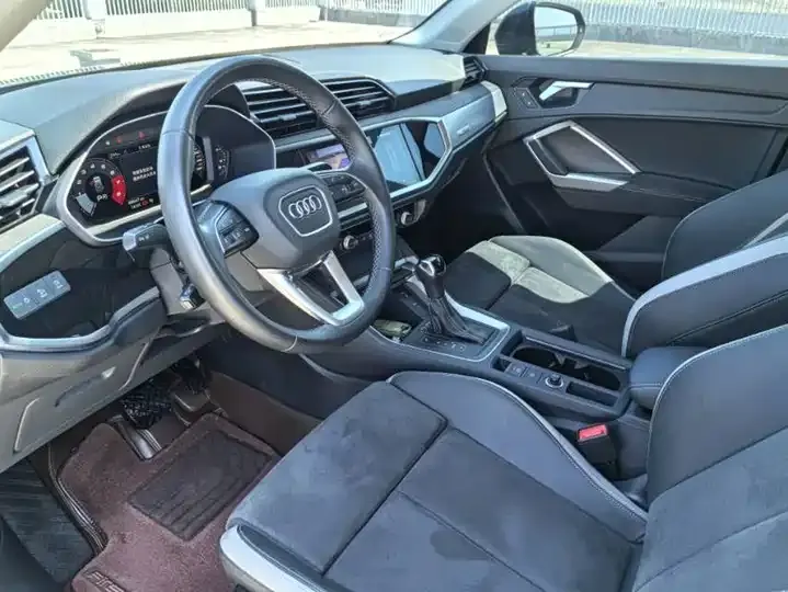 Audi Q3 2022 35 TFSI Enterprising Dynamic 11