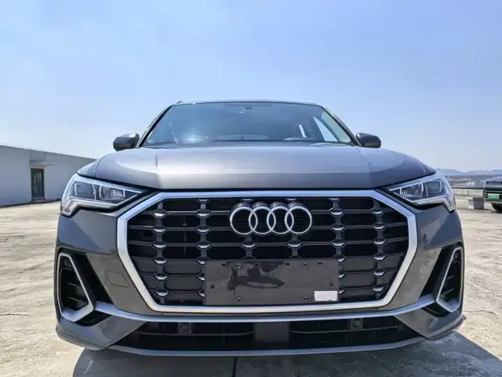 Audi Q3 2022 35 TFSI Enterprising Dynamic 3