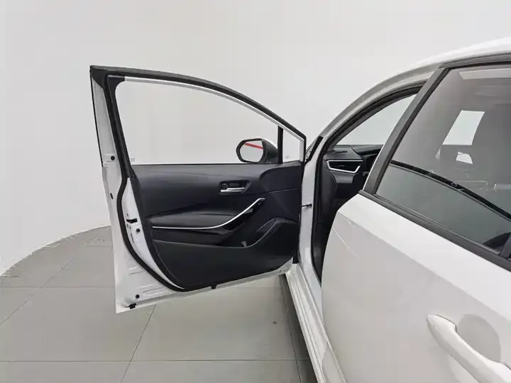 Corolla 2023 1.8L Intelligent Electric Mixed Double Qing Pioneer Edition 8