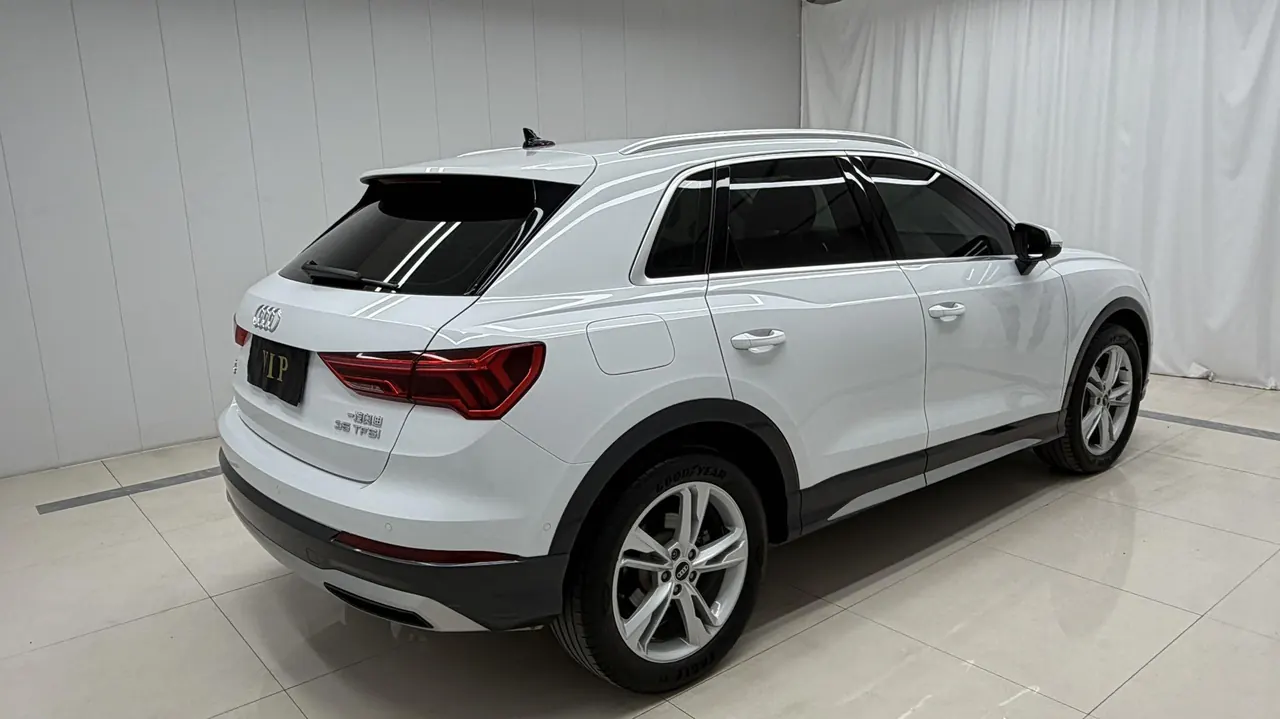 Audi 2023 Q3 1.4TFSI 35TFSI Fashion Elegant Automatic Gear 4