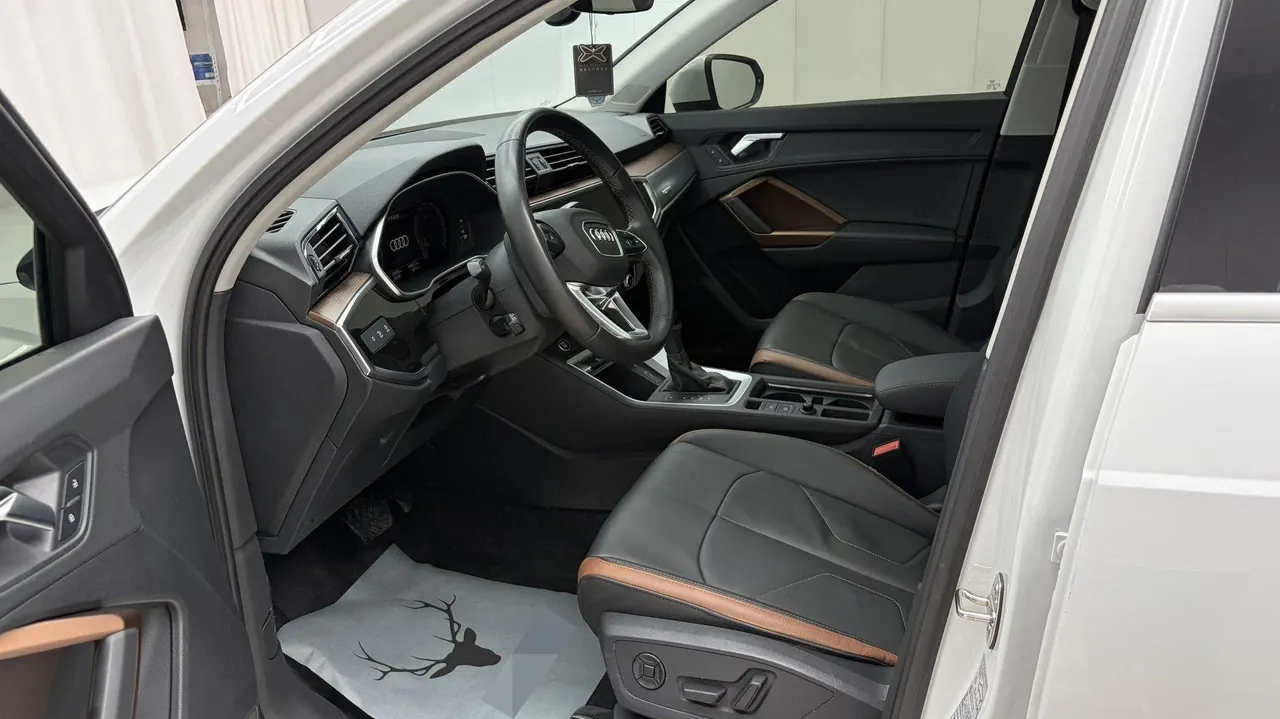 Audi 2023 Q3 1.4TFSI 35TFSI Fashion Elegant Automatic Gear 7