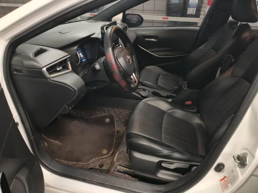 Toyota 2022 Lei Ling Shuangqing 1.8H Stepless Deluxe Edition Automatic Gear 3