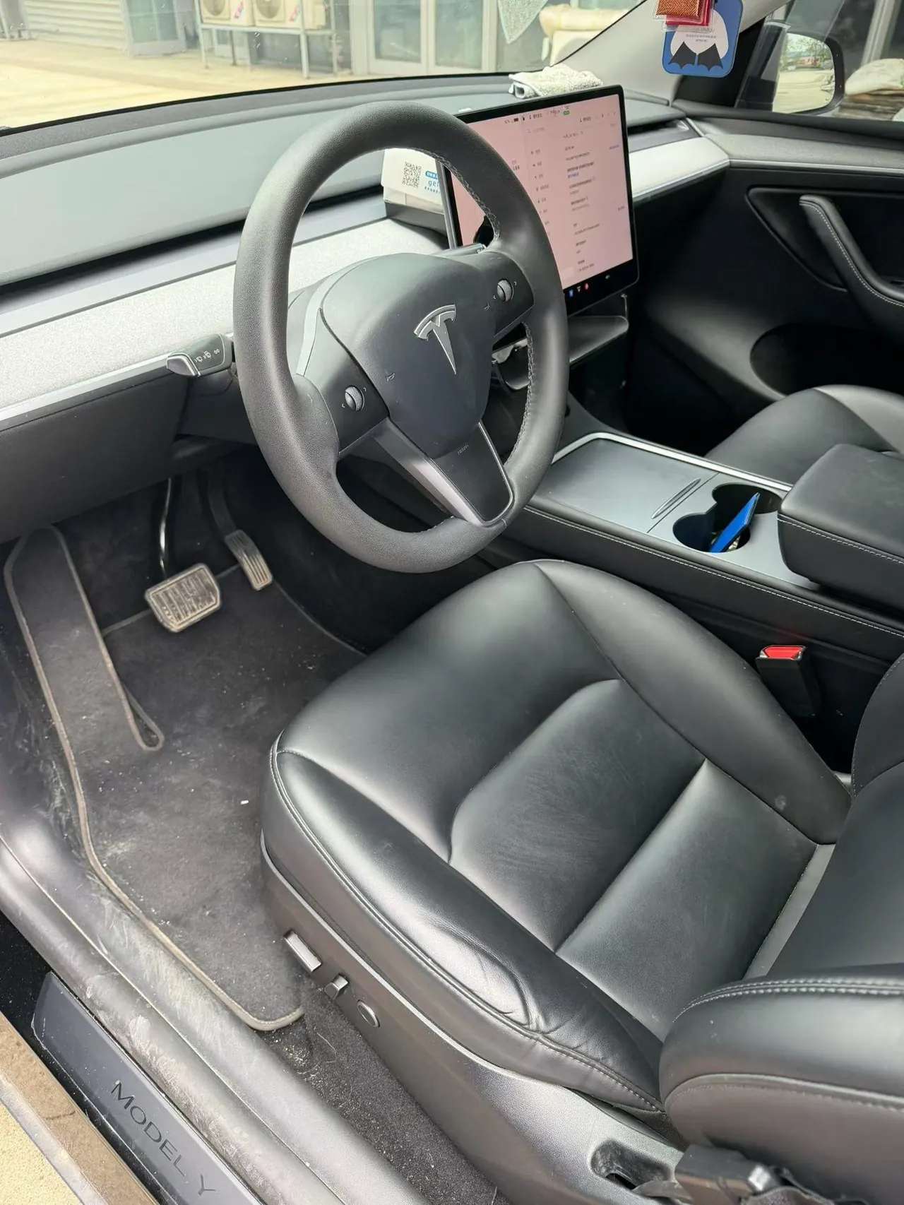 Tesla 2023 Model Y rear-wheel drive version automatic transmission 2