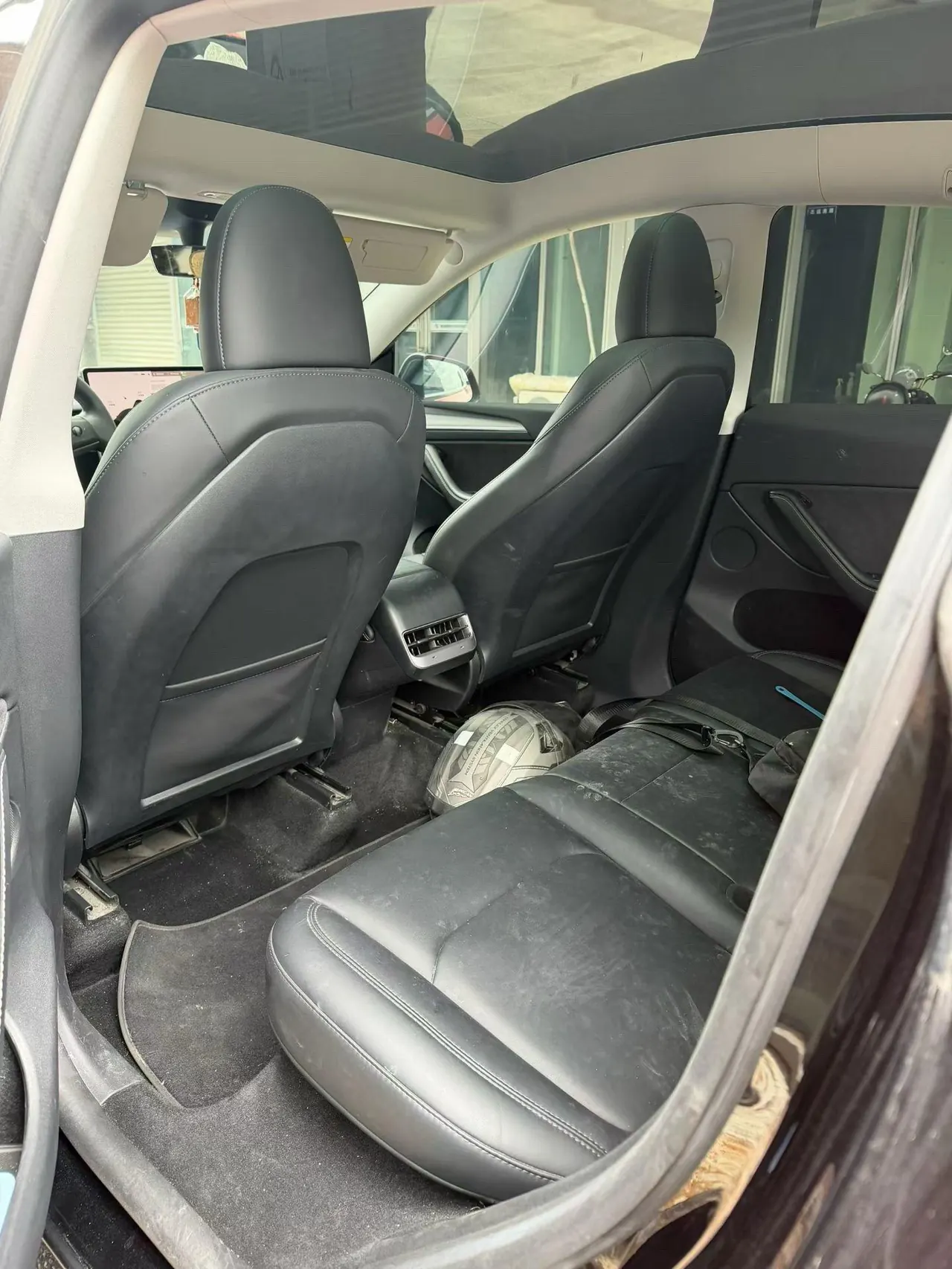 Tesla 2023 Model Y rear-wheel drive version automatic transmission 3