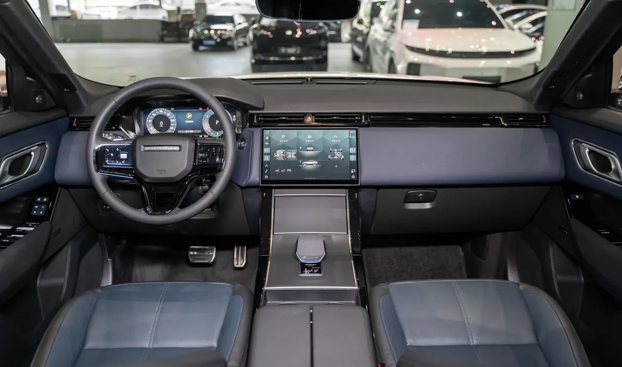 Land Rover Range Rover Star Pulse (Imported) 2024 Range Rover Star Pulse 2.0T Dynamic SE Automatic Gear 3