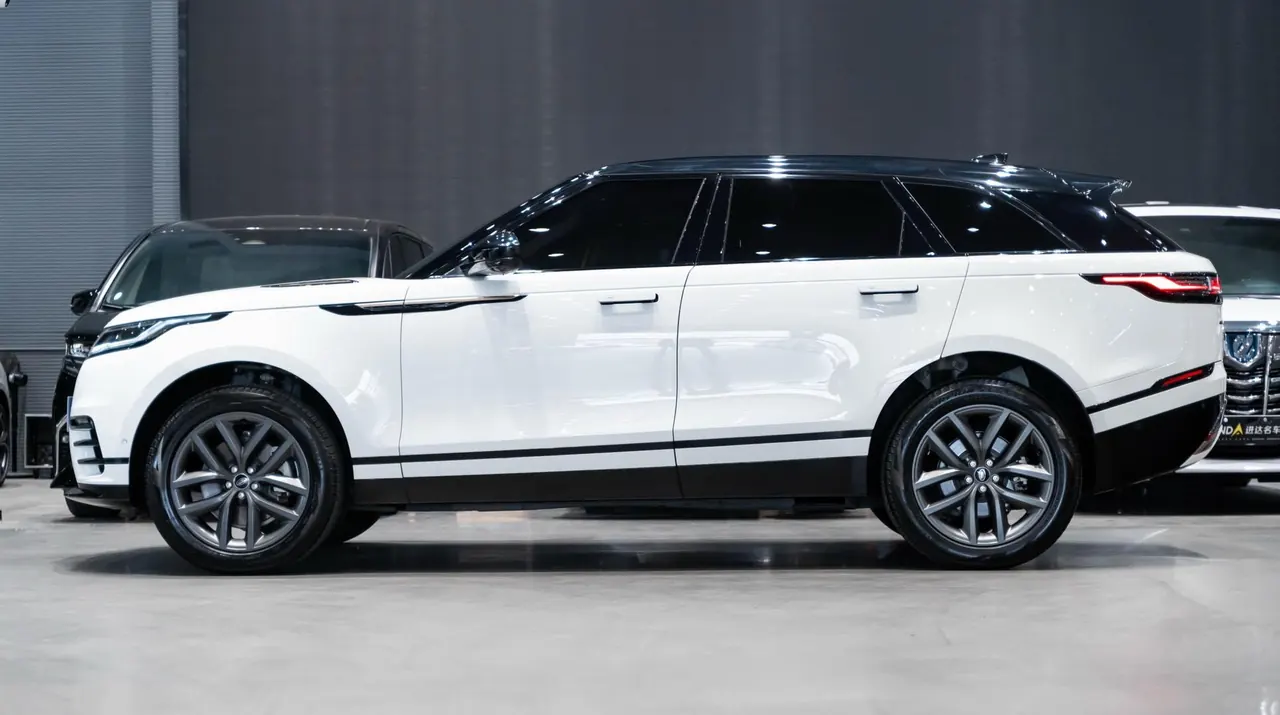 Land Rover Range Rover Star Pulse (Imported) 2024 Range Rover Star Pulse 2.0T Dynamic SE Automatic Gear 4