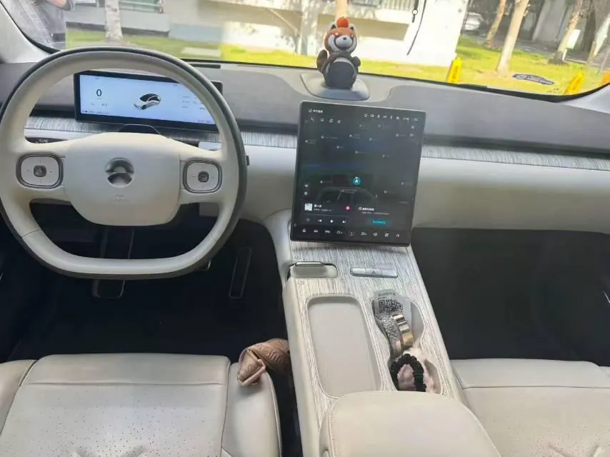 NIO 2022 ET 5 100kWh automatic gear 4