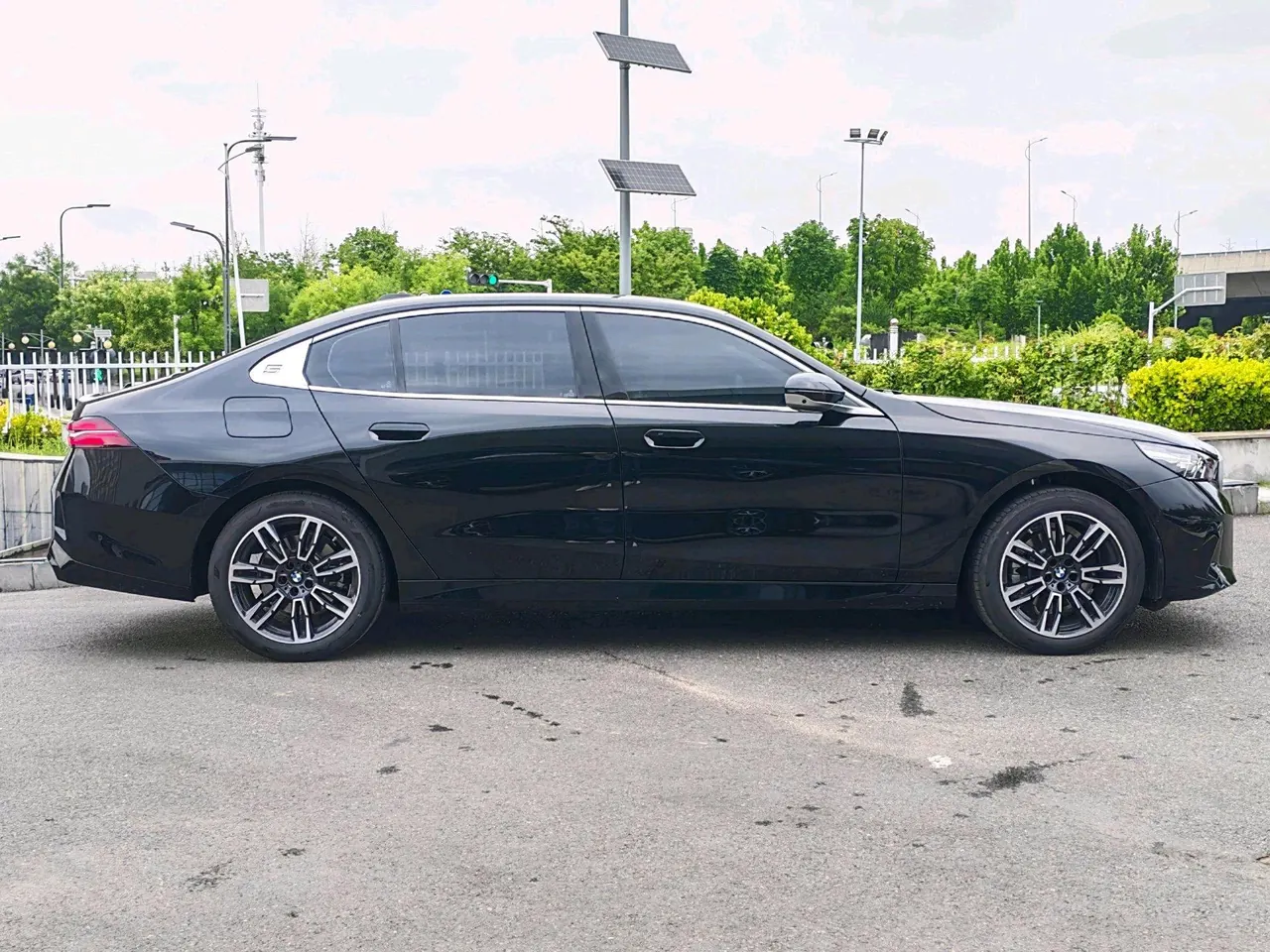BMW 5 Series 2026 525Li 48V 2.0T M Sports Suit (Modified) Automatic Gear 16