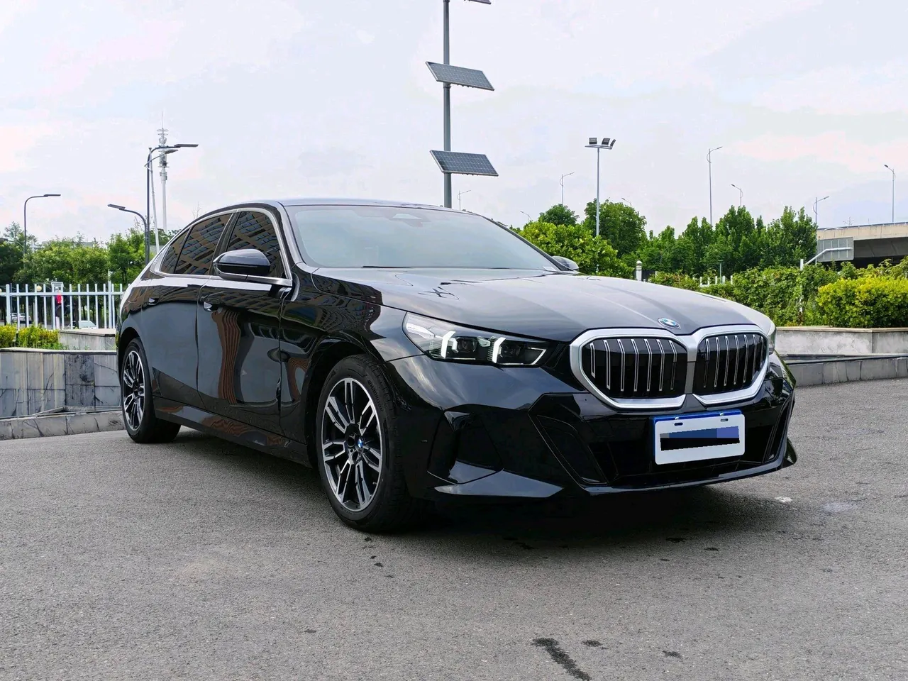 BMW 5 Series 2026 525Li 48V 2.0T M Sports Suit (Modified) Automatic Gear 2