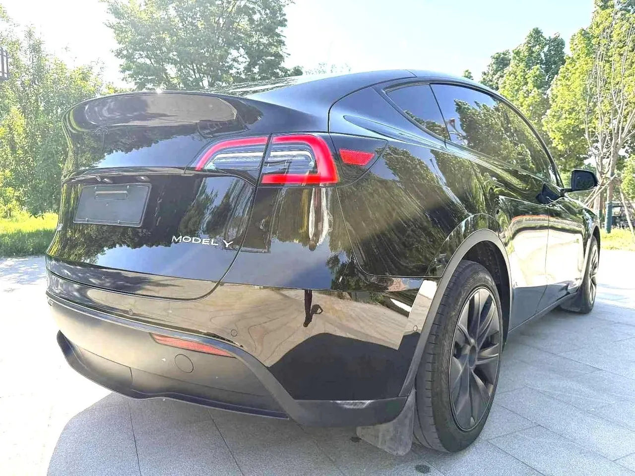 Tesla 2023 Model Y rear-wheel drive version automatic transmission 5