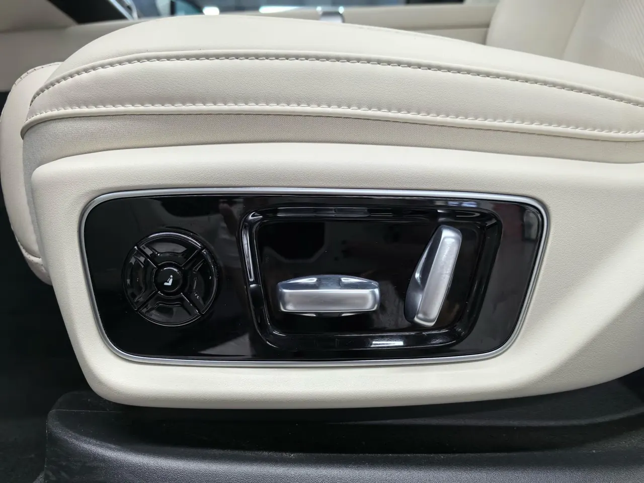 Li 2025 L7 Max Intelligent Rejuvenation New Edition Automatic Gear 9