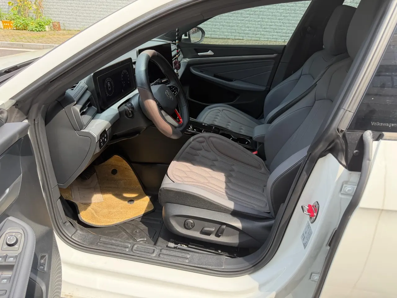 Volkswagen 2026 Ling Du L 1.5TSI 300TSI Ling Feng Edition Automatic Gear 5