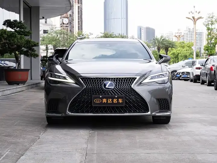 Lexus LS 2021 500h Excellent Edition 2