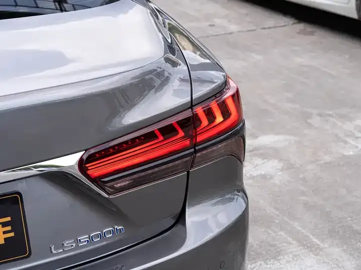 Lexus LS 2021 500h Excellent Edition 7