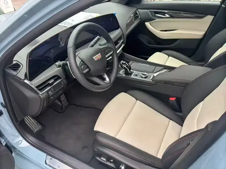 Cadillac CT5 2025 28T Track Performance Edition Ultimate Track Optional Package 4