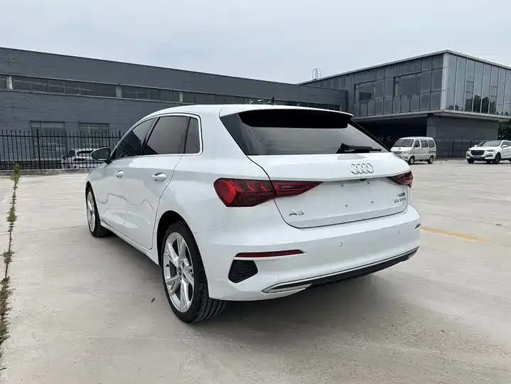Audi A3 2023 Sportback 35 TFSI Fashion Elegant 4