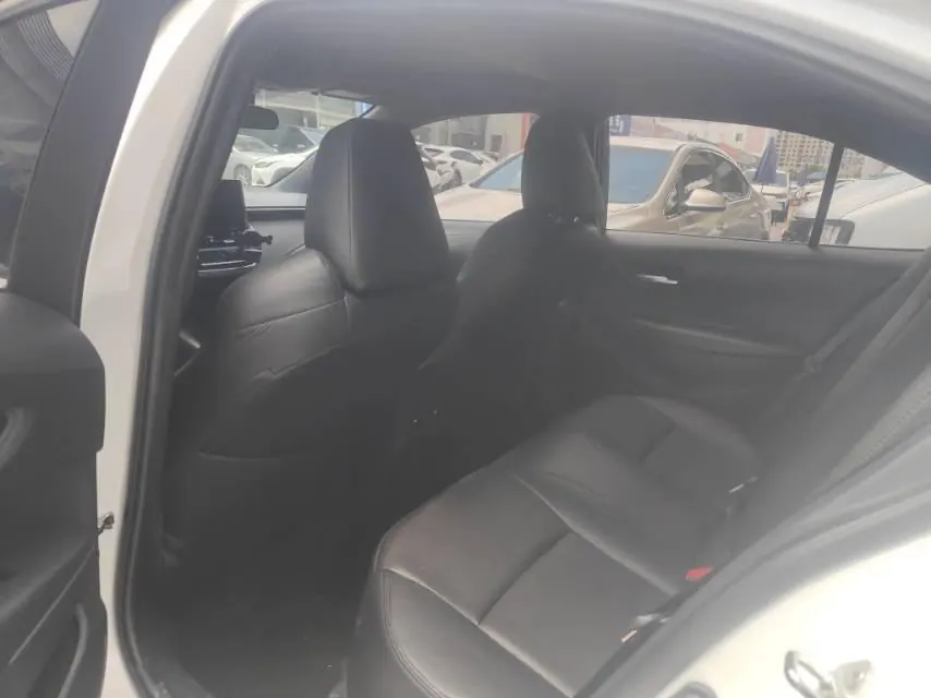 Toyota 2022 Lei Ling 1.2T Stepless 185T Deluxe Automatic Gear 4