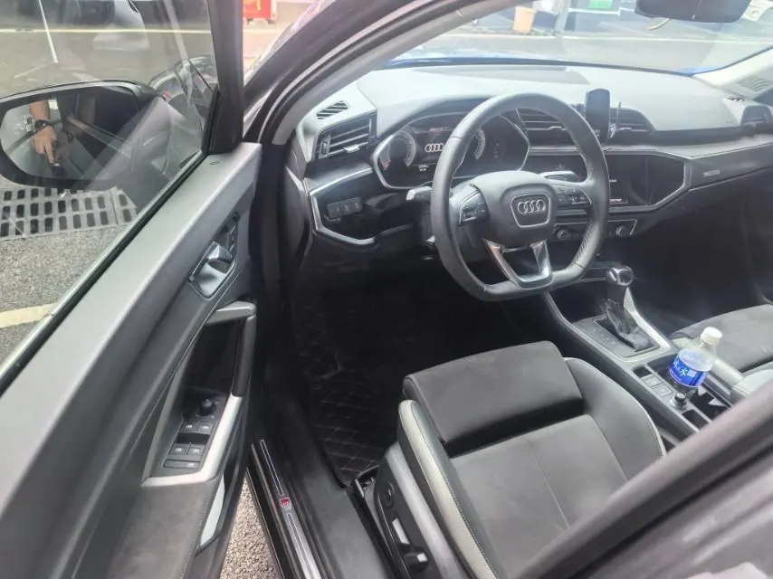 Audi 2022 Q3 1.4TFSI 35TFSI Fashion Dynamic Automatic 3