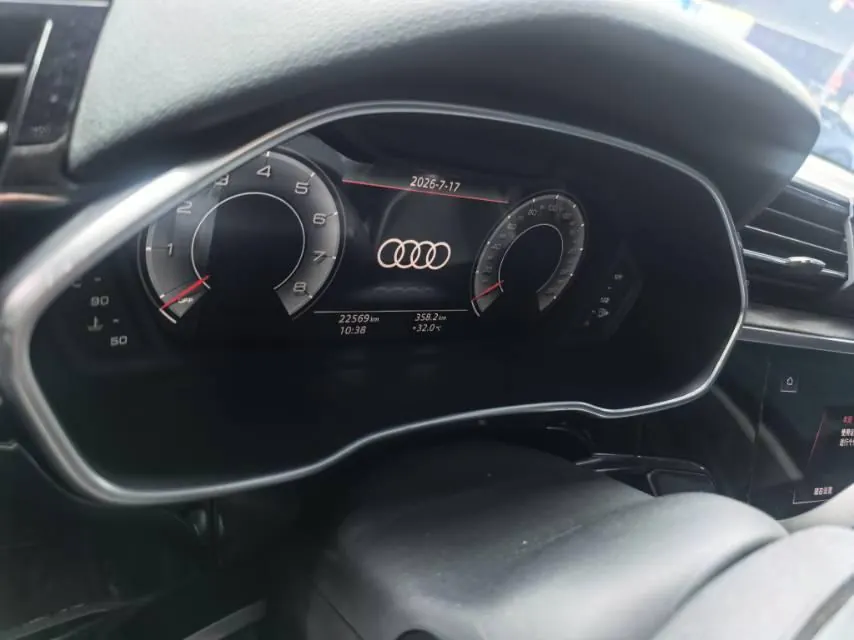 Audi 2022 Q3 1.4TFSI 35TFSI Fashion Dynamic Automatic 6