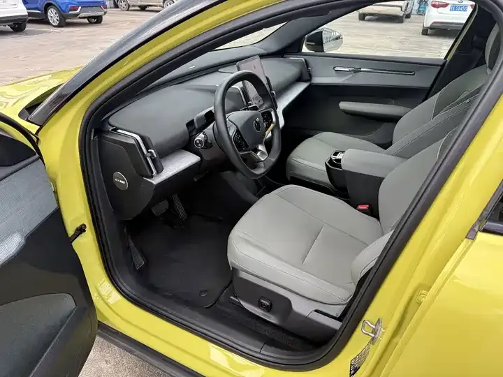 Volvo EX30 2025 Rear Drive Long Life Ultra 3