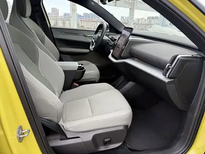 Volvo EX30 2025 Rear Drive Long Life Ultra 9